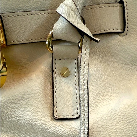 Michael Kors White/Bone Leather Large Hamilton North South Tote. - Picture 7 of 17